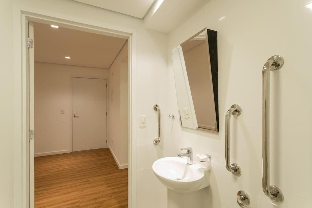 Bhomy Bela Vista Adaptado E Confortavel Apm1306 ساو باولو المظهر الخارجي الصورة
